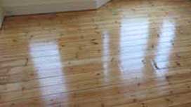Why we recommend hardwood floor polishing Why we recommend hardwood floor polishing